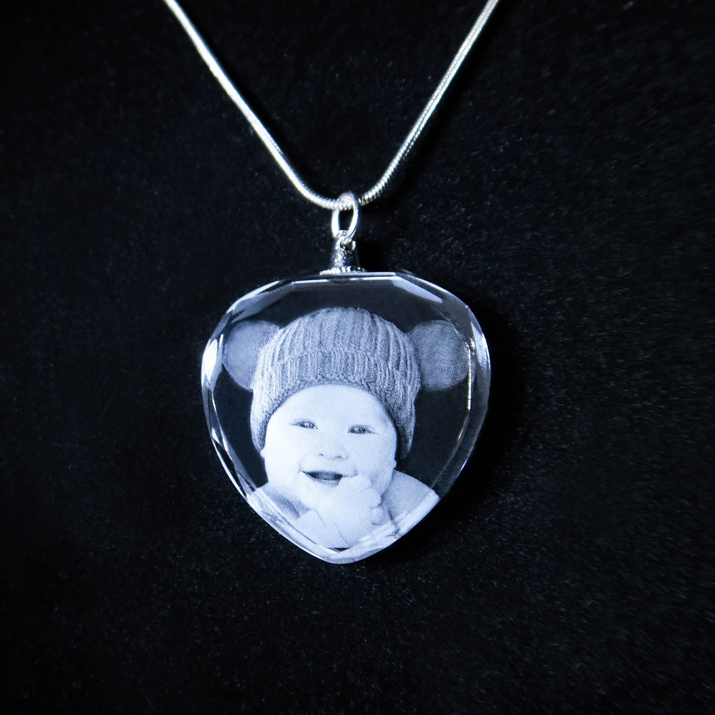 2D Necklace Photo Crystal - Personalised Photo Crystal - Perfect Gift - Use Your Own Image - Quick Delivery - Made in London, UK