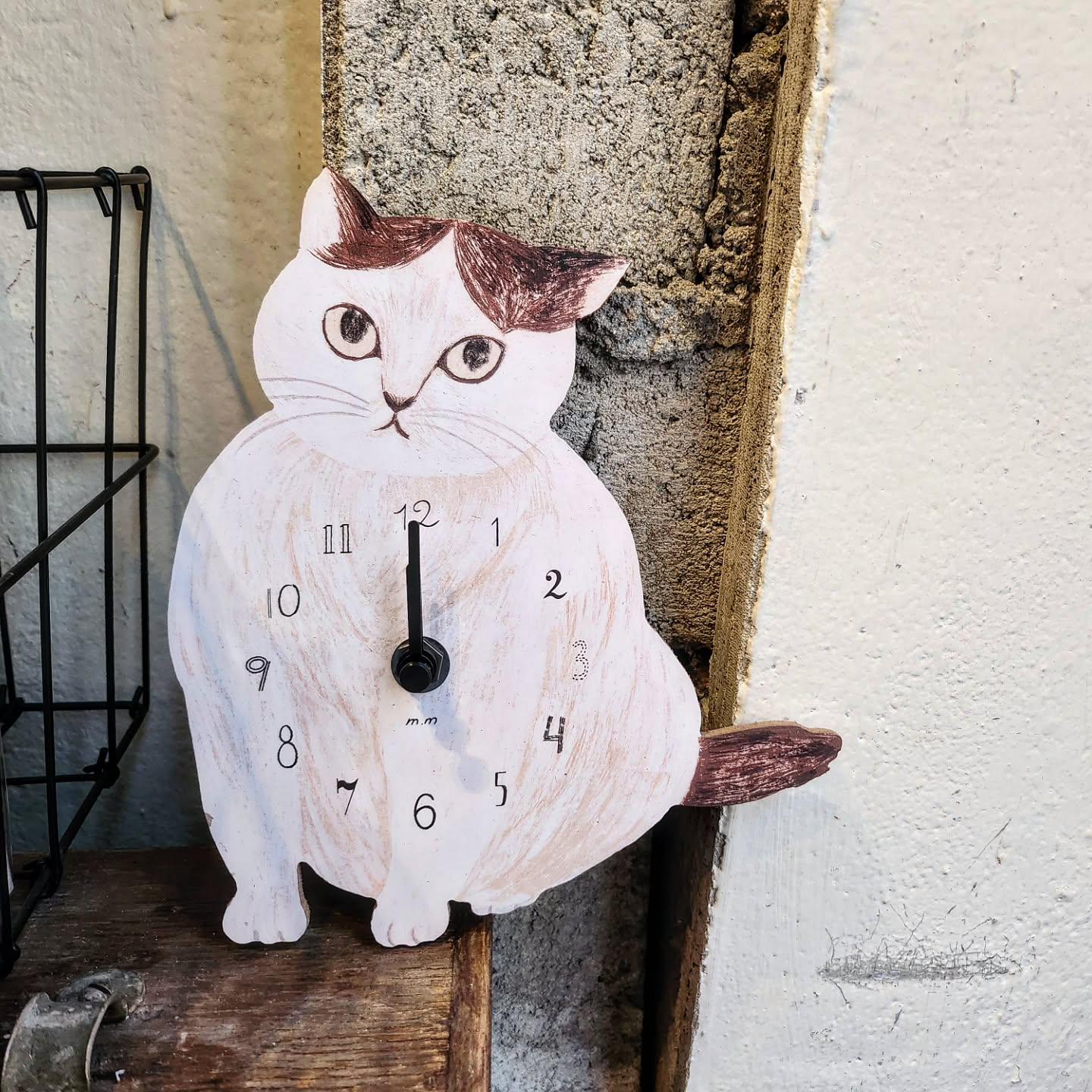 美品⭐️KLOKA✖️オダニミユキ❤️パティスリーカシオペヤ✨猫キャット♡ Matsuo Miyuki Cute Die-cut Cat Wall Clock | Home Decor - Etsy