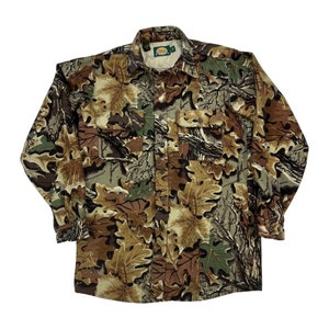 Vintage Cabela’s outdoor gear Realtree camo USA made button down shirt size M tall