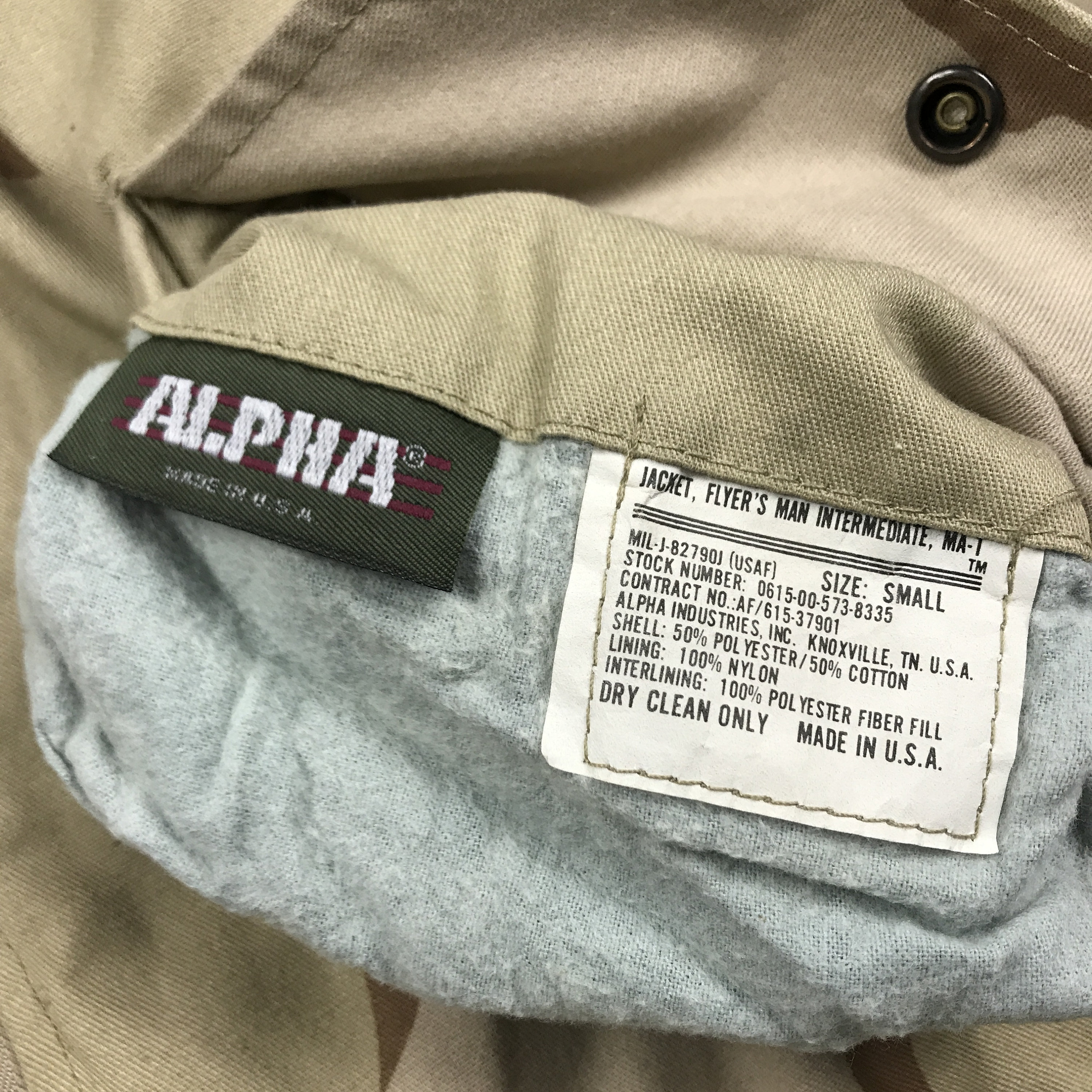 Vintage Alpha Industries MA-1 Desert Camo Bomber Jacket USA Vintage Alpha Industries MA-1 Desert Camo Bomber Jacket USA