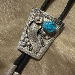 Navajo Sterling Silver Turquoise Bolo Tie ~ Perfect condition! (BENNETT Patent Pending)