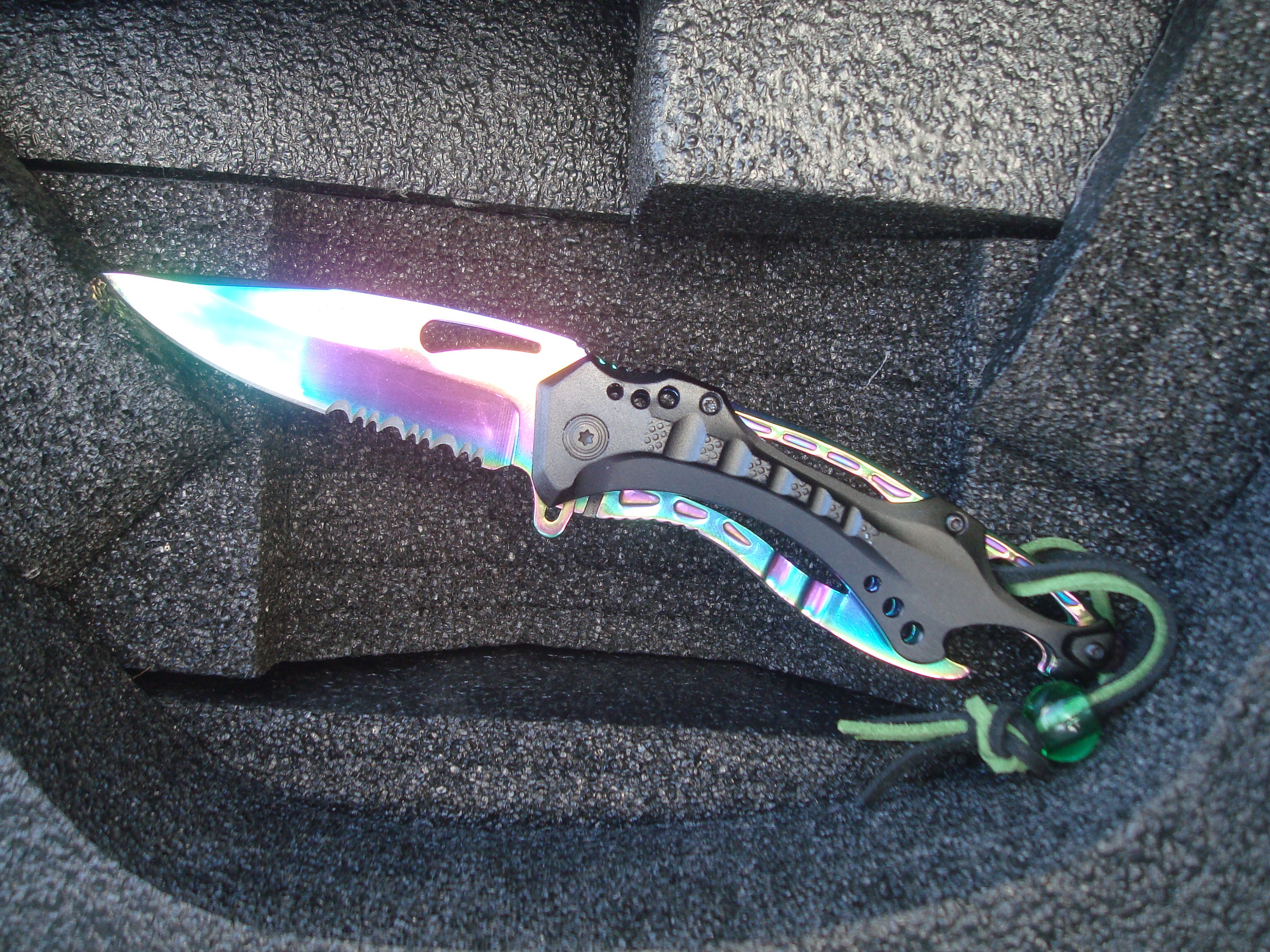 PRECISION BLADE RAINBOW TACTICAL SPRING ASSISTED POCK KNIFE / WITH CLIP