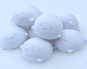 Peluche de Zayne de Love and Deepspace Snow Seal / Compañero magnético para el hombro [Hecho a mano]