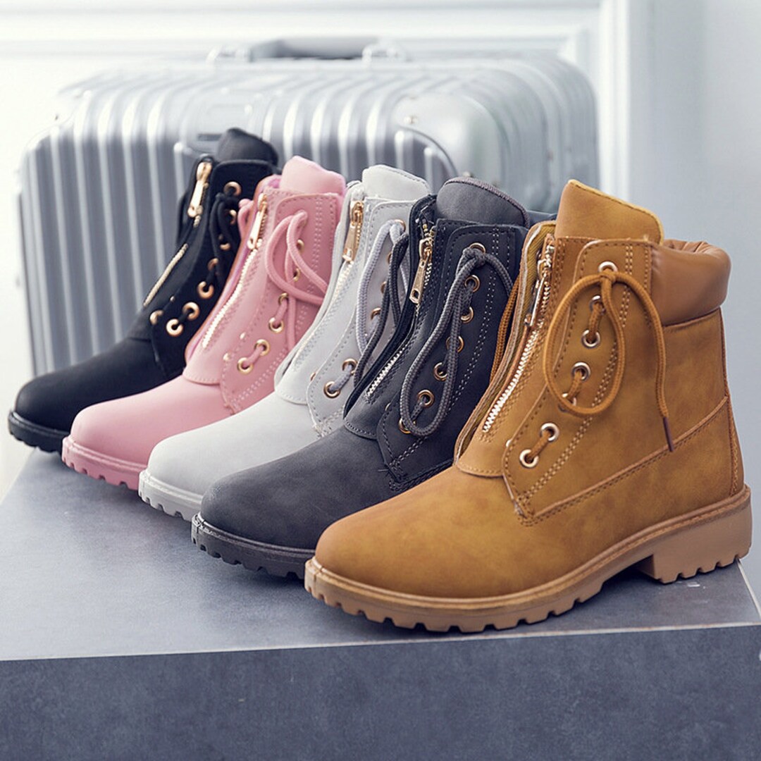 laced boots womens