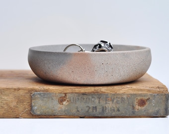 Concrete Key & Coin Bowl: Handmade Modern Minimalist Bowl