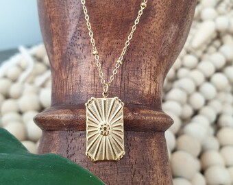 Sun necklace - Sun Pendant - Sunburst Necklace Design - 18K Gold Plated Necklace - Stainless Steel Non Tarnish Gold - 45cm Length
