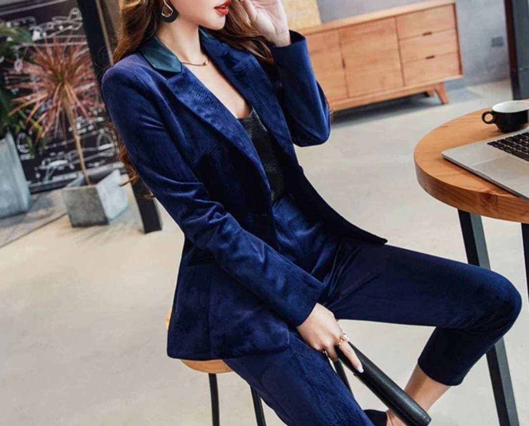 Fashion Wear Zari Embroidered Navy Blue Trouser Suit LSTV115072