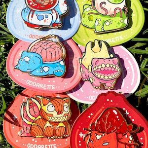 Bulbascare Pins - Zahn - Augapfel - Fleisch - Gore - Blut - Gehirn - Herz - Horror Monster - Cute and Creepy - Emaille Pins