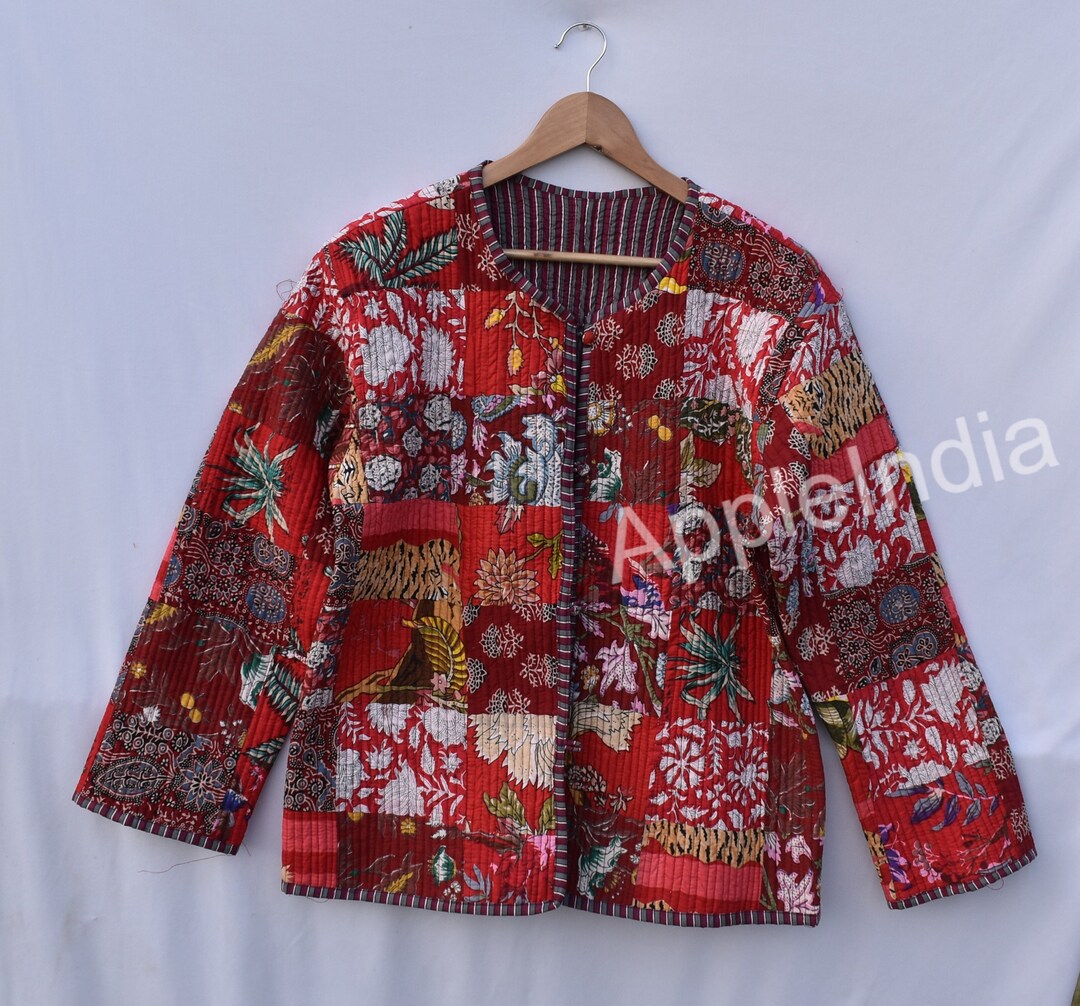 Amaya Vintage Floral Print Quilted Jacket – Timeless Style with Cozy Warmth main image 1