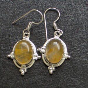 Brincos de 1 3/4&quot; com pedra preciosa de quartzo laranja banhados a prata 925