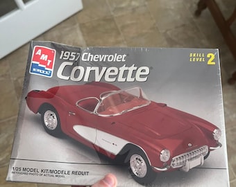 AMT ERTL 1957 chevrolet corvette kit