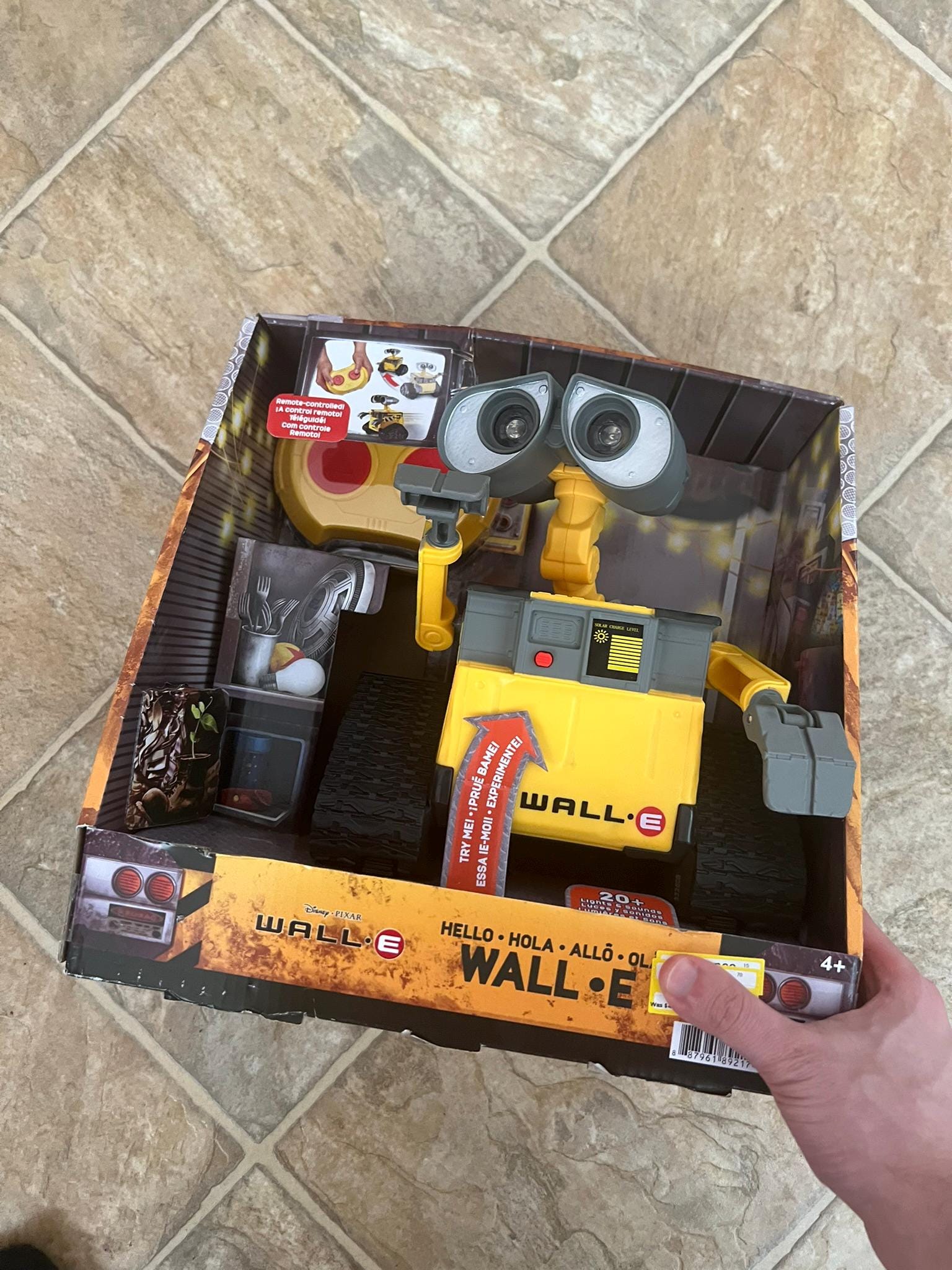 MATTEL & Disney / Pixar - Hello Wall-e | RC W/ Lights and Sounds