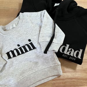 Dad & kids family set of matching sweatshirts, baby name jumper, Father’s Day gift for dad, daddy&#39;s girl, kids personalised hoodie