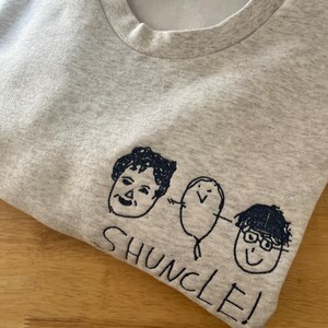 Custom Kids Art Embroidered Tshirt or Personalised Hoodie, Sentimental Gift for Dad, fathers day mens jumper, christmas present for grandpa imagem 13