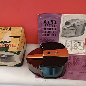 Vintage Mapel Mid Century MCM Battery Operated Pencil Sharpener -Japan(NOS)