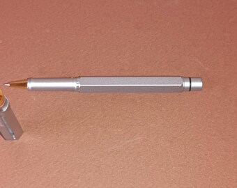 ロットリング ニュートン ローラーボールペン シルバー ゴールド NOS