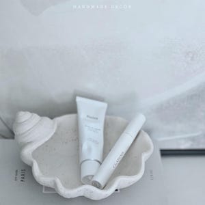 Handmade Speckled Beige Shell Bowl: Entryway Key Dish