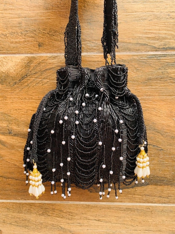 Clutch Purse Vintage Magenta Indian | Bridal clutch purse, Bridal clutch bag,  Clutch bag wedding