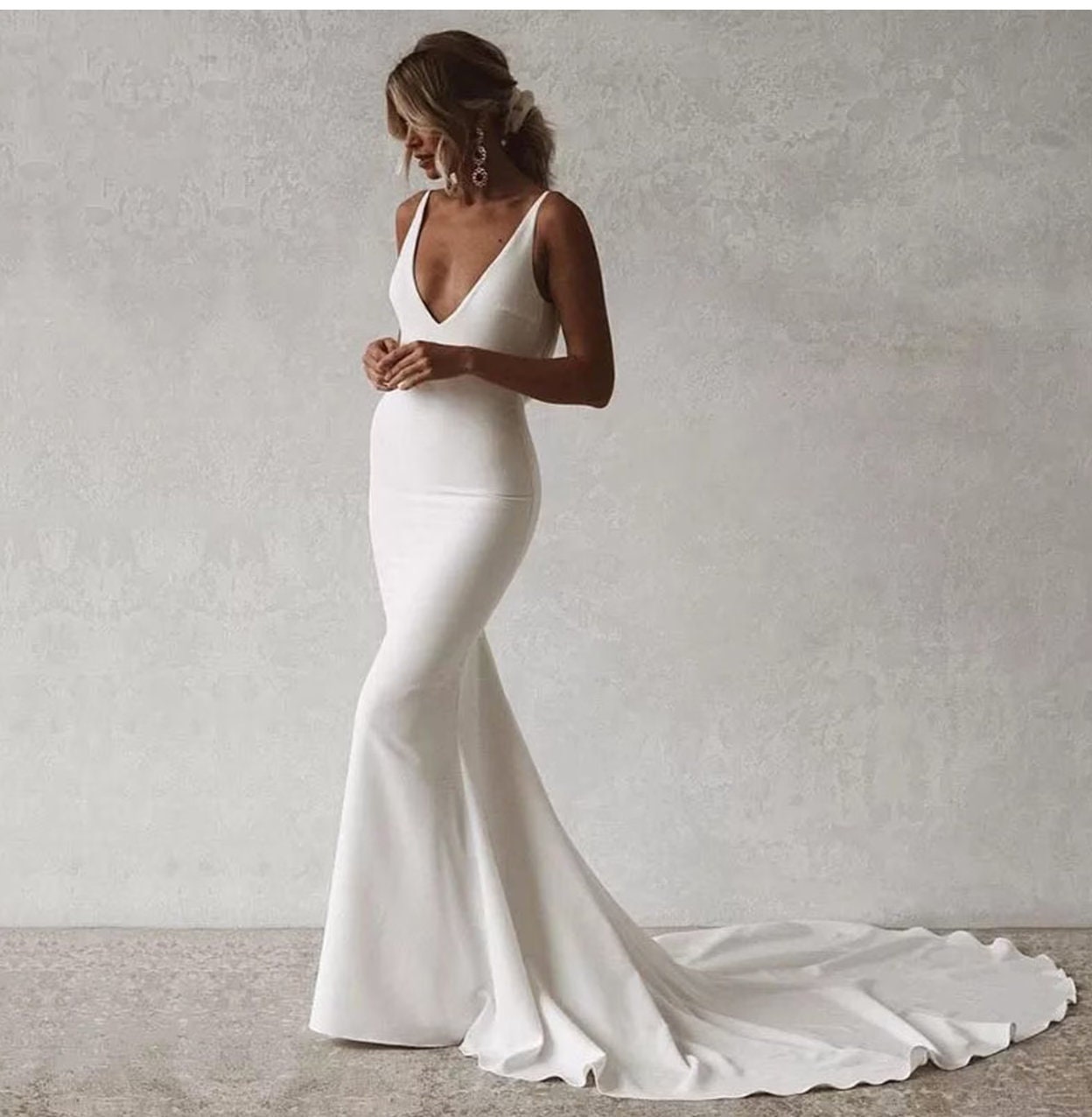 Plain mermaid clearance dress