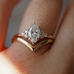 1.0 Ct Marquise Moissanite Engagement Ring, Marquise Engagement Ring, 14K Yellow Gold Marquise wedding Ring Set, Anniversary Ring For Gift.