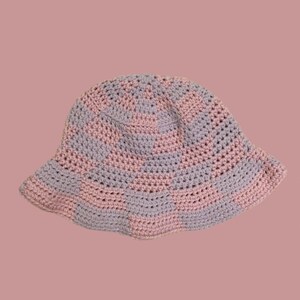 bubblegum checkered hat