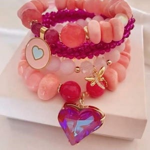 Pink Crystal Heart Bracelet Pink Bead Stacking Bracelet Natural Stone Heart Charm Bracelet Dragonfly Charm Bracelet Glass Heart Bracelet