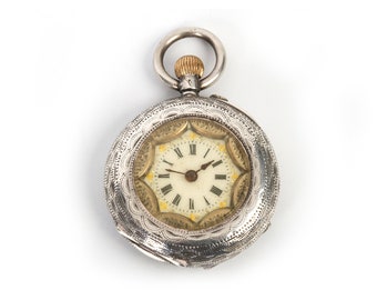 C. Antico orologio da tasca svizzero in argento sterling dorato del 1900 (0.935), cassa da donna con quadrante stile Pretty Half Hunter Continental
