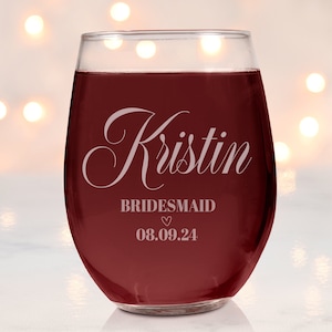 Bridesmaid Wine Glasses, Custom Wine Glasses, Bridesmaid Gift, Bridesmaid Personalized Wedding Glasses, Maid of Honor Gifts