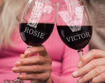 Custom Engraved Wine Glasses, Personalized Stemmed Wine Glass, Monogram Wine Glass Etched, Wine Glass with Stem Custom Gift with Name