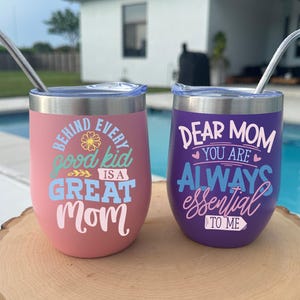 Best Mom Wine Tumbler – Mom Wine Cup –  Mom Funny Gifts – Personalized Insulated Drinkware – Grandma Aunt Best Friend Gift