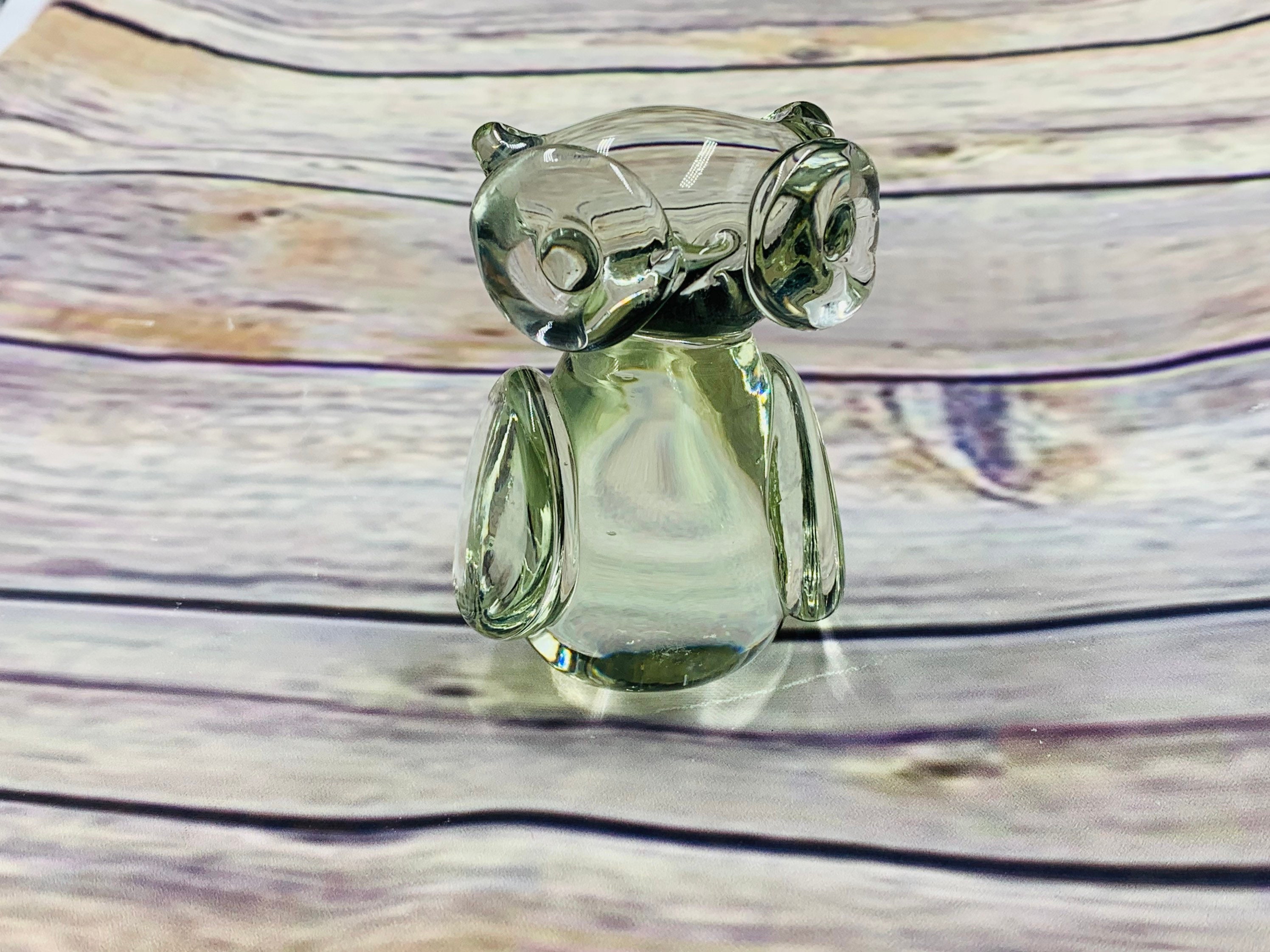 Vintage Big Eyed Glass Owl Figurine Paperweight