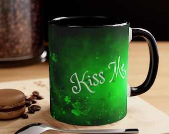 kiss me coffee mug / Taza de día de San Patricio / regalo para el amigo irlandés