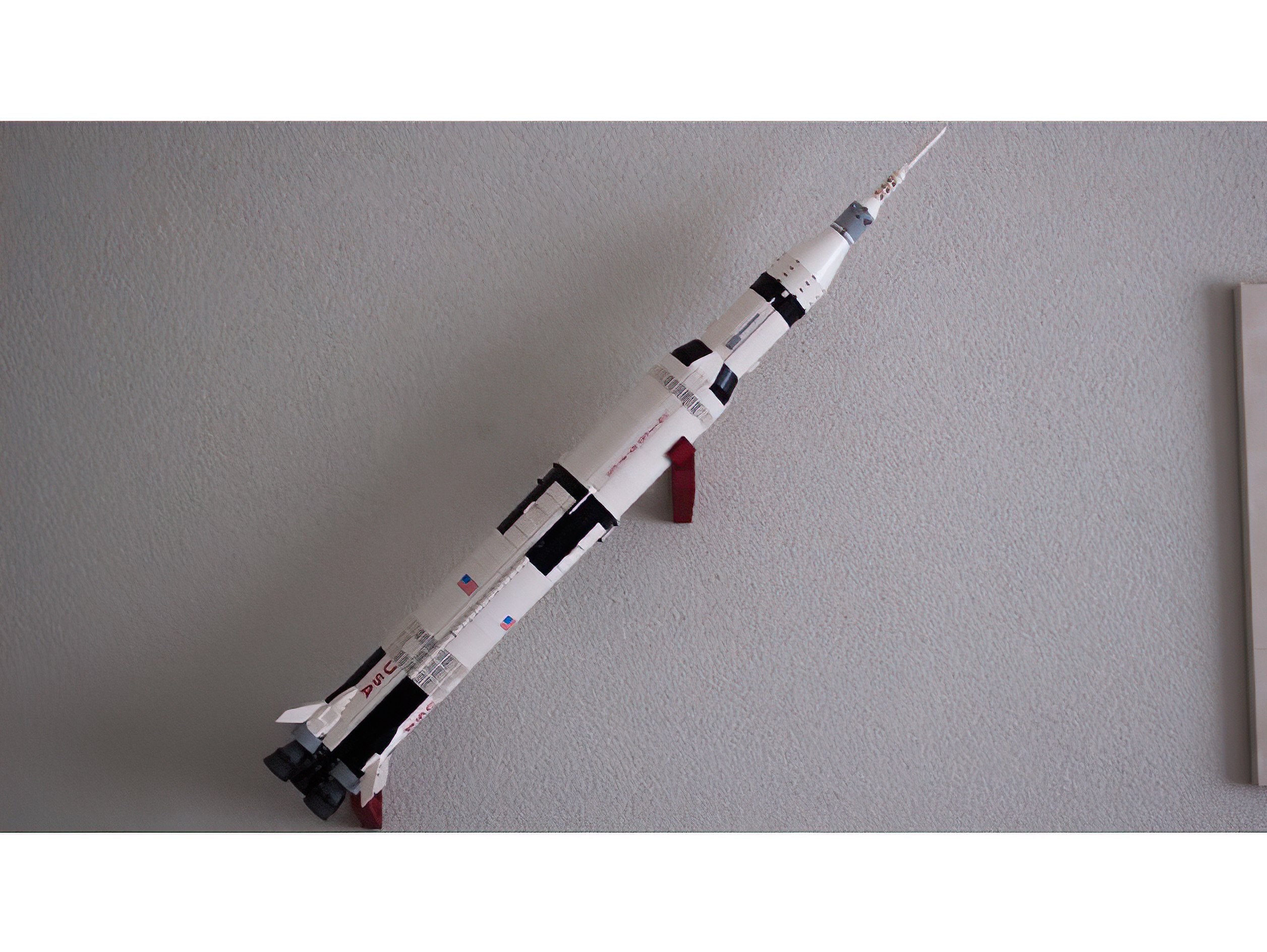 Wall Holder For: Lego NASA Space Shuttle Discovery 10283 2in1