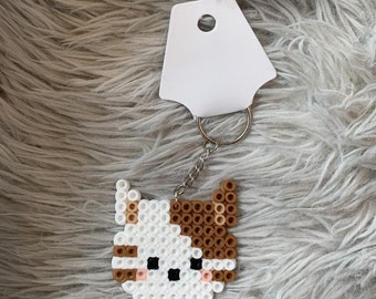 brown & white cat pearler/fuse bead keychain