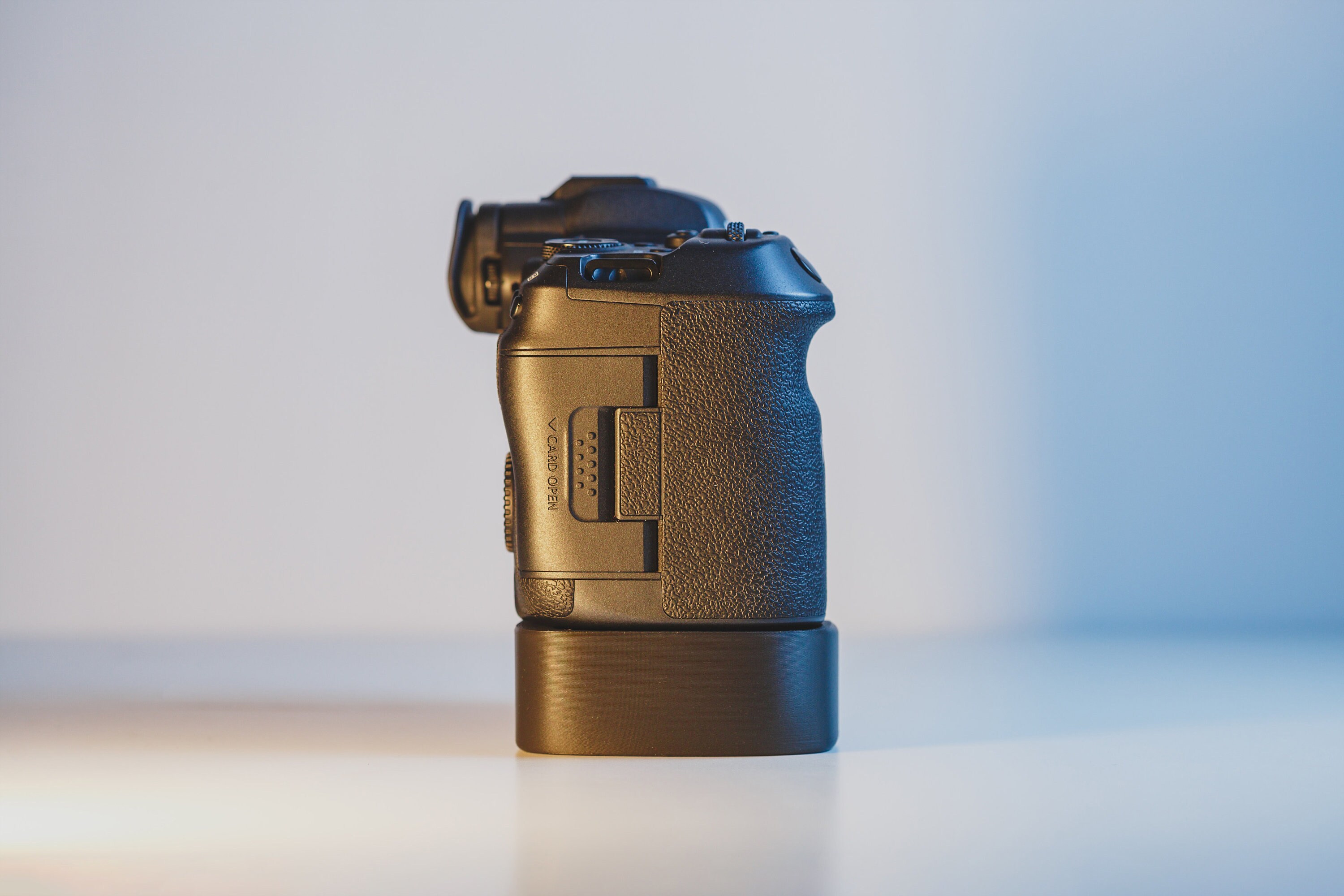 Grip Extension for Canon R5/R6 With Tripod Mount 3D Printed Etsy UK