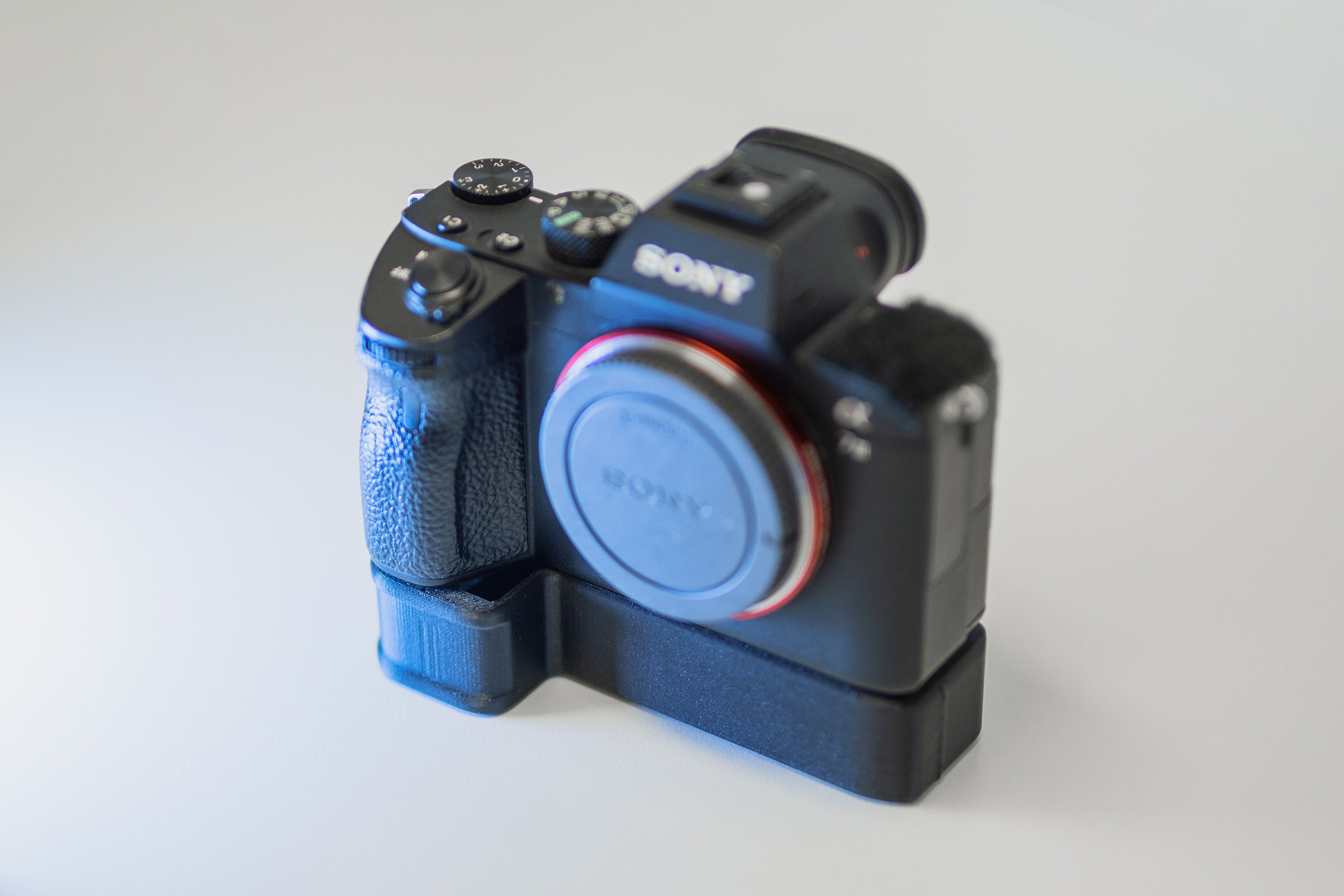 Amazon | naimonoLab SONY α9/α7III/α7RIII 対応 軽量グリップ