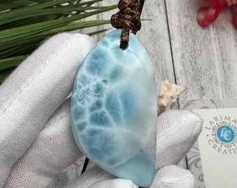 Larimar Pendant Necklace on Leather Choker – Dominican AAA Kidney Pattern