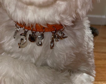 Charming cat collar