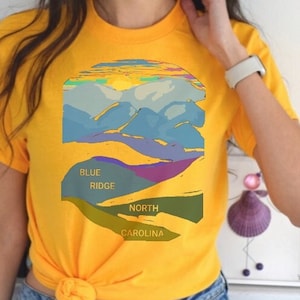 Outdoor TShirt Mountain Tee Blue Ridge Parkway North Carolina Mountain T-Shirt Camping Tee Mountain Sunset Appalachian Trail Shirt
