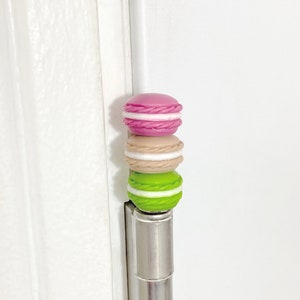 Macaron Hinge Head: Whimsical Magnetic Door Decor