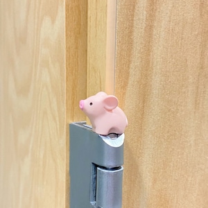 Pig Hinge Head: Miniature Magnetic Figurine, Whimsical Door Decor