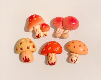 Retro Mushroom Magnets: 70s Kitchen Decor, Set of 5