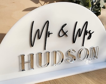 Mr and Mrs Sweetheart Table Sign, Sweetheart Table Decor, Head Table Sign, Wedding Sign, Mr & Mrs Sign, Acrylic Wedding Sign