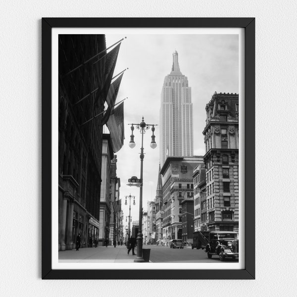 Vintage Photo Printable | Empire State Building | Black and White Art | New York Street Scene | Downloadable Prints
