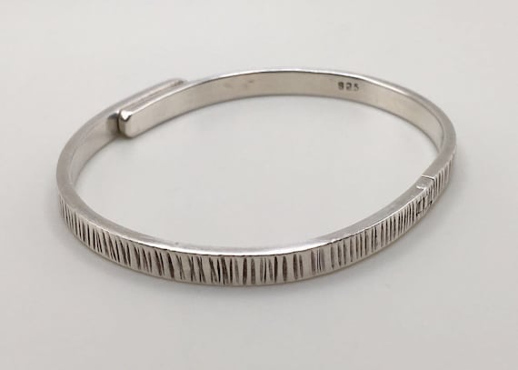 Vintage 925 Sterling Silver Crumpled Hinged Brace… - image 4