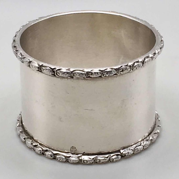 SanBorns Mexico Sterling Silver Engraved Napkin Ring - Silver Flatware, Silverware