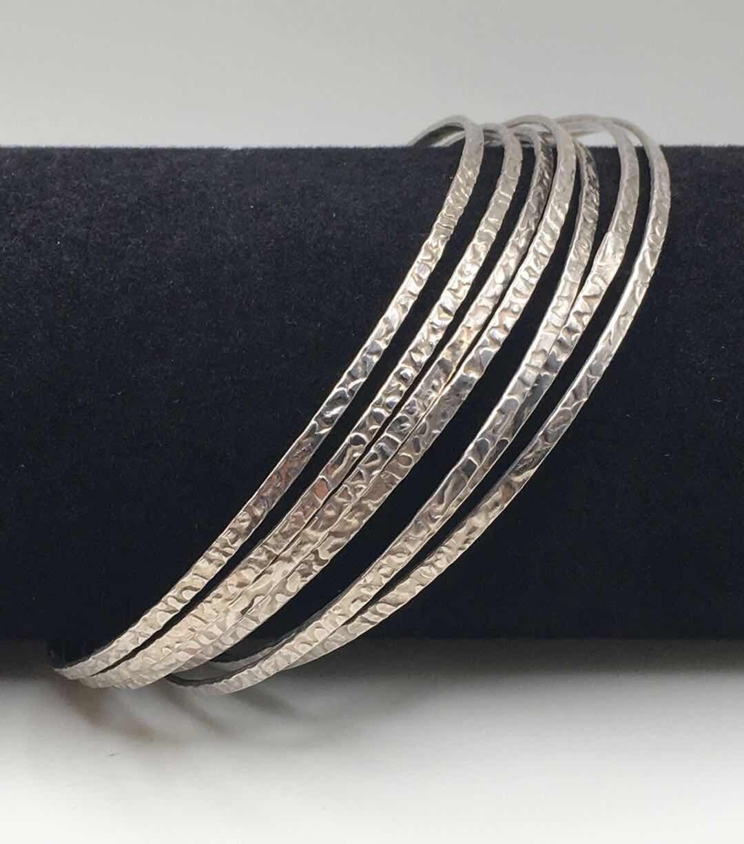ブレスレット Hammered 3 Three Lines / Rows Sterling Silver925 Wave Bangle 3 Lines Sterling Silver925 Wave Bangle For Men & Women