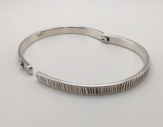 Vintage 925 Sterling Silver Crumpled Hinged Brace… - image 5