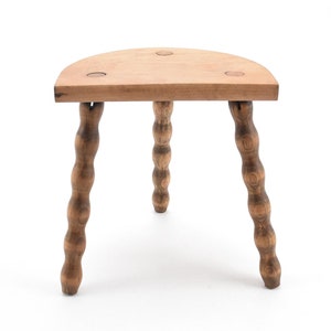 ChezBearFrance - Vintage French 13&quot; Small Wooden Bobbin D Stool Plant Stand Farmhouse Cottage Room Display Milking Stool Barn Wood Tabouret