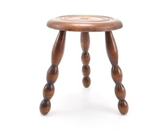 Vintage Wooden Stool Plant Stand – Farmhouse Cottage Decor